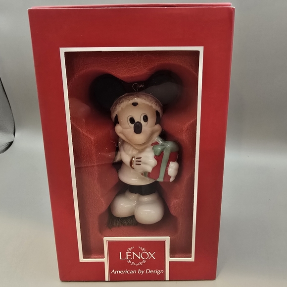 Lenox Disney Showcase Collection Christmas Ornament.... Surprise for Mickey. - Picture 1 of 8